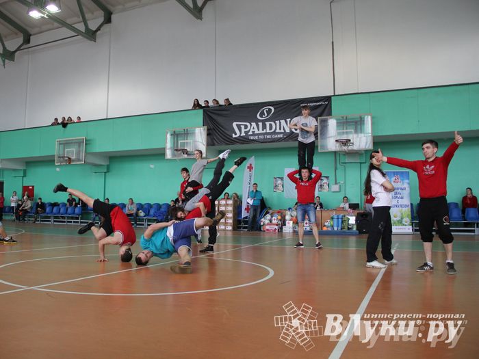 В Великих Луках прошли соревнования на Кубок Красного Креста