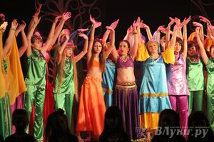  В ДК им. Ленина состоялся отчетный концерт студии восточного танца «Восточные сладости» (фото)
