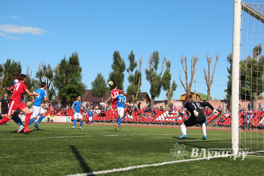 Великолучане проиграли последний домашний матч дебютного сезона (ФОТО)