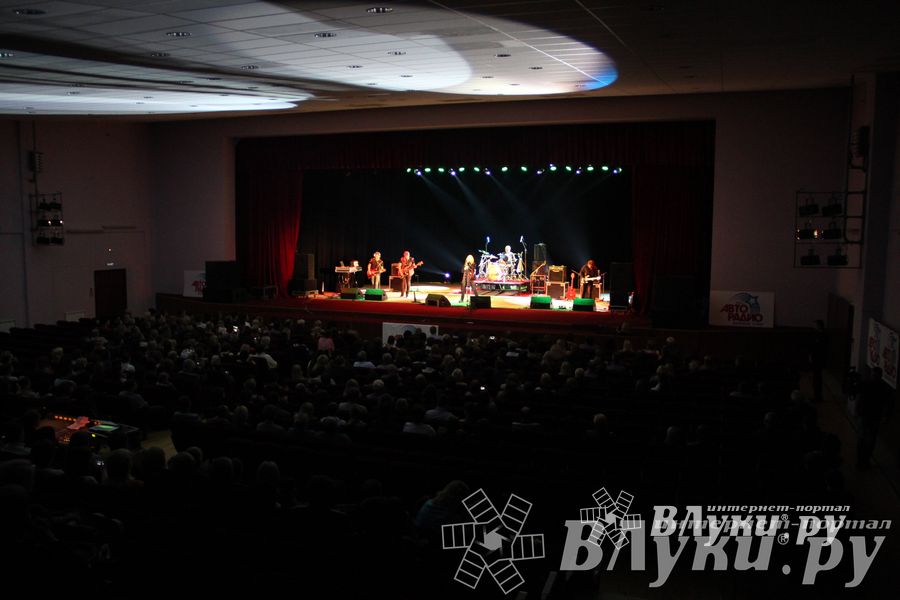 Cостоялся концерт легендарного рок-исполнителя Александра Иванова и группы «Рондо»