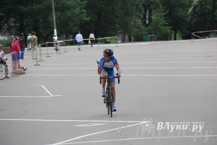 Гонка-критериум по велосипедному спорту
