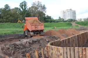 Совсем скоро великолучане смогут гулять по деревянным дорожкам Крепости (ФОТО)