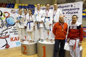 Великолучане привезли медали с Первенства и Чемпионата СЗФО России по каратэ (ФОТО)