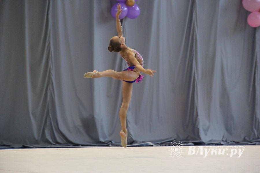 ​В Великих Луках проходит Открытое Первенство по художественной гимнастике (ФОТО) (0+)