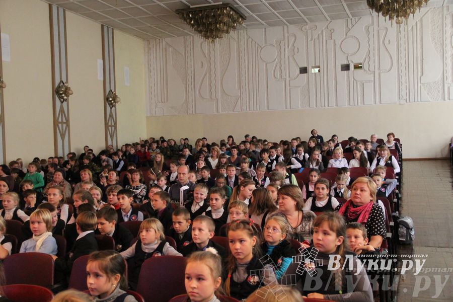В детской музыкальной школе имени М.П. Мусоргского состоялся концерт «Праздник в 4 руки или парад дуэтов» (фото)