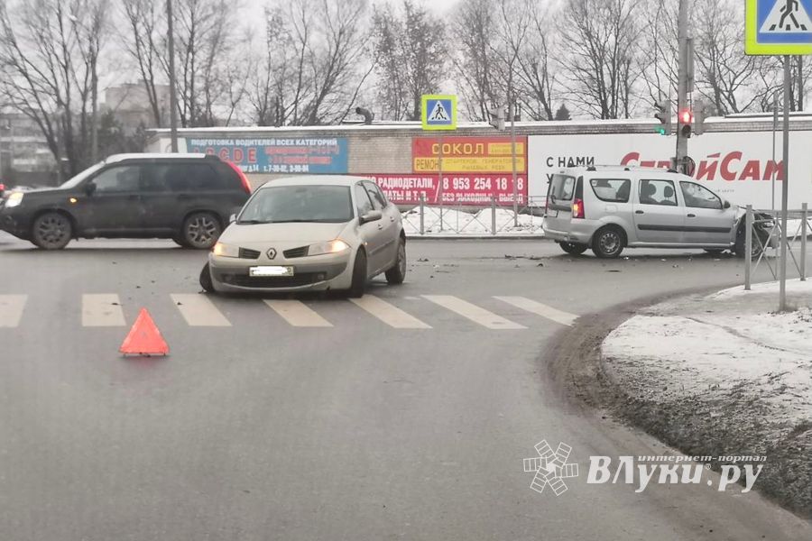 ДТП на перекрёстке Ленина-Жукова