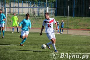 В Великих Луках состоялся матч «Луки-Энергия» — «Звезда» (Санкт-Петербург)