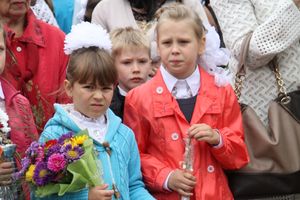 Школа №12 встретила День знаний (фото)