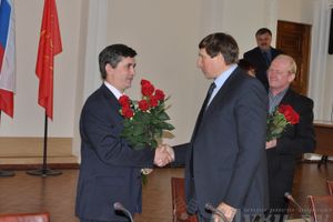 Выбор главы администрации Великих Лук