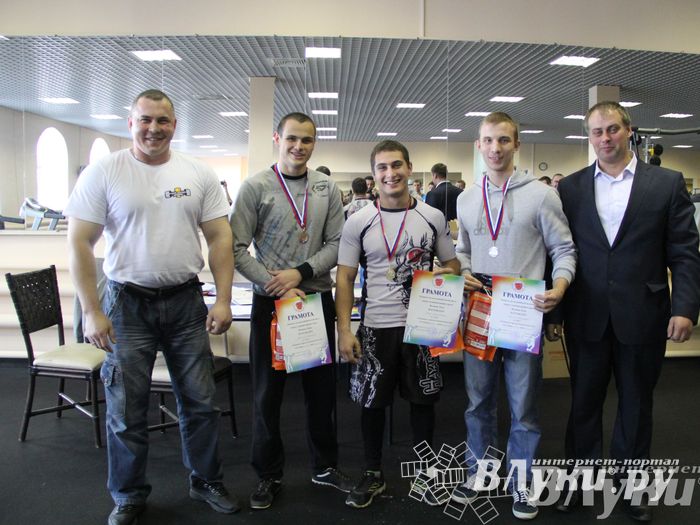 Первенство города по классическому жиму штанги и армлифтинг