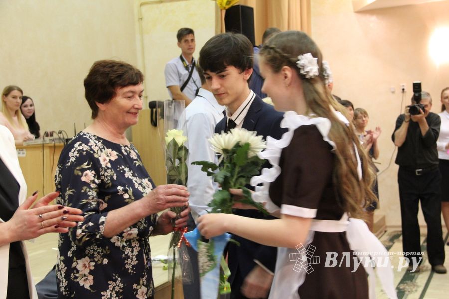 В школе №13 прошел «Последний звонок» (ФОТО)