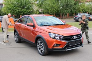Презентация новой модели LADA Vesta Cross состоялась в Великих Луках (ФОТО)