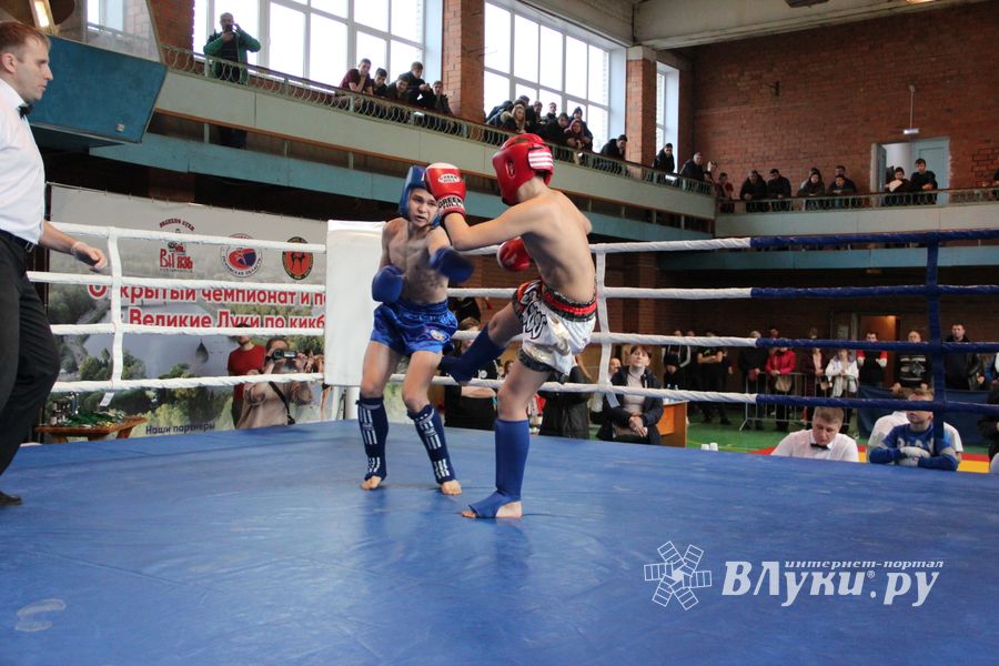 В Великих Луках прошли соревнования по кикбоксингу (ФОТО)