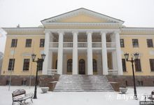 Андрей Турчак передал личный дневник княжны Гагариной на хранение в «Холомки» (фото)