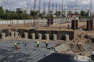 В Великих Луках полным ходом идёт бетонная подготовка  физкультурно-оздоровительного комплекса (ФОТО)