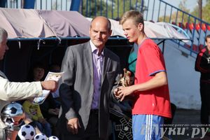 В Великих Луках завершился открытый турнир по футболу памяти М. Ф. Хренова (фото)