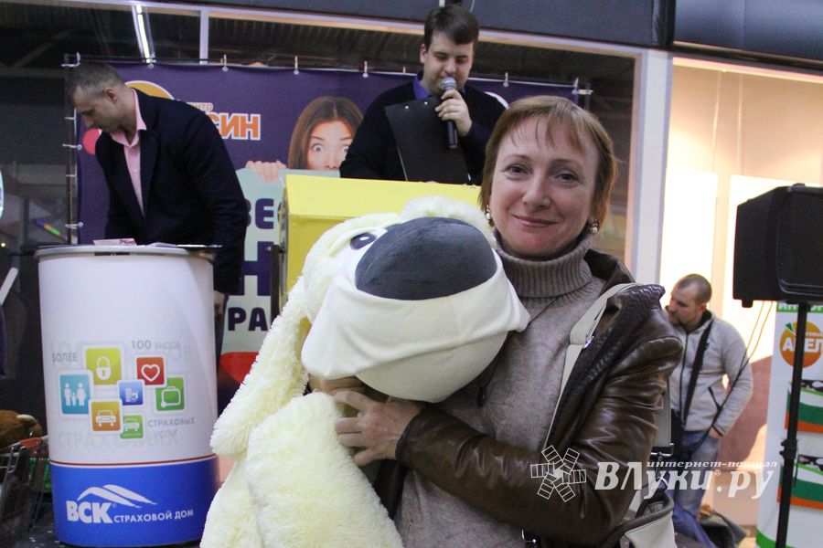 В ТЦ «Апельсин» прошла весенняя ночь распродаж