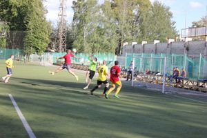 В Пскове состоялся товарищеский матч по футболу (фото)