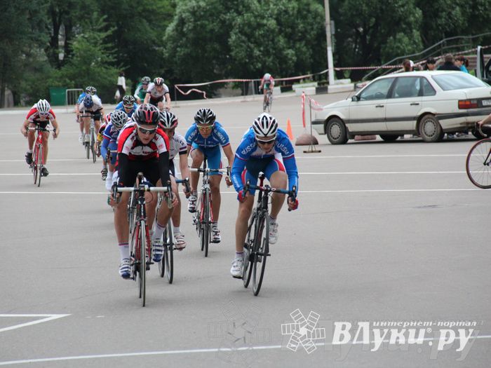 Гонка-критериум по велосипедному спорту