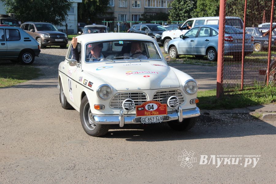 Ретро-автомобили побывали в Великих Луках (ФОТО)