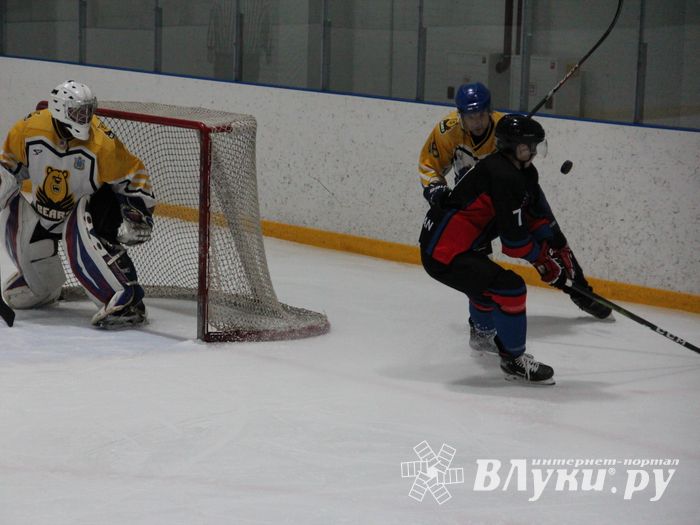 Великолукский «Экспресс» одержал победу в игре с псковскими «Медведями» (ФОТО)