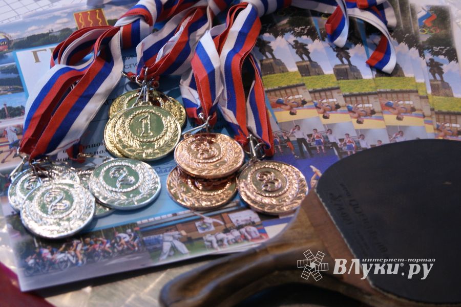 В Великих Луках прошел чемпионат города по настольному теннису (ФОТО)