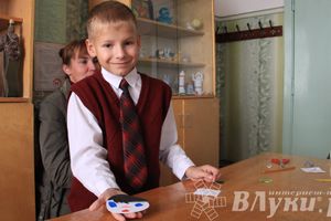 Великолукских лицеистов посвятили в «Маленькие мастера»