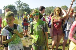 Яркие эмоции «ColorFest» в Великих Луках (ФОТО)