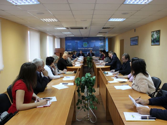 Уполномоченный по защите прав предпринимателей встретился с предпринимателями Островского и Стругокрасненского районов