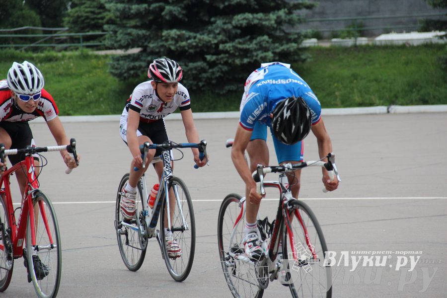 Гонка-критериум по велосипедному спорту