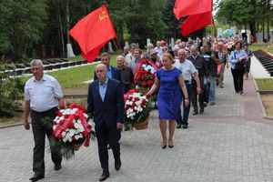 В Великих Луках проходит День памяти и скорби (ФОТО)