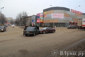 ДТП на проспекте Октябрьский (ФОТО)