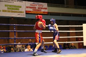 В Великих Луках проходят соревнования по боксу памяти Е.А. Клевцова (фоторепортаж)