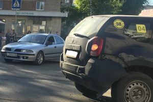 Из-за ДТП затруднено движение (ФОТО)