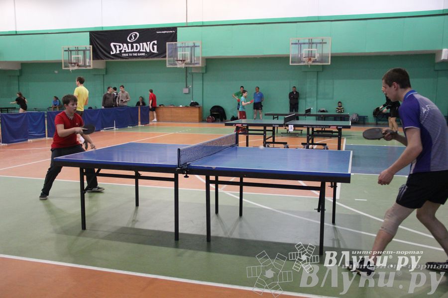 В Великих Луках прошло Первенство города по настольному теннису (фото)