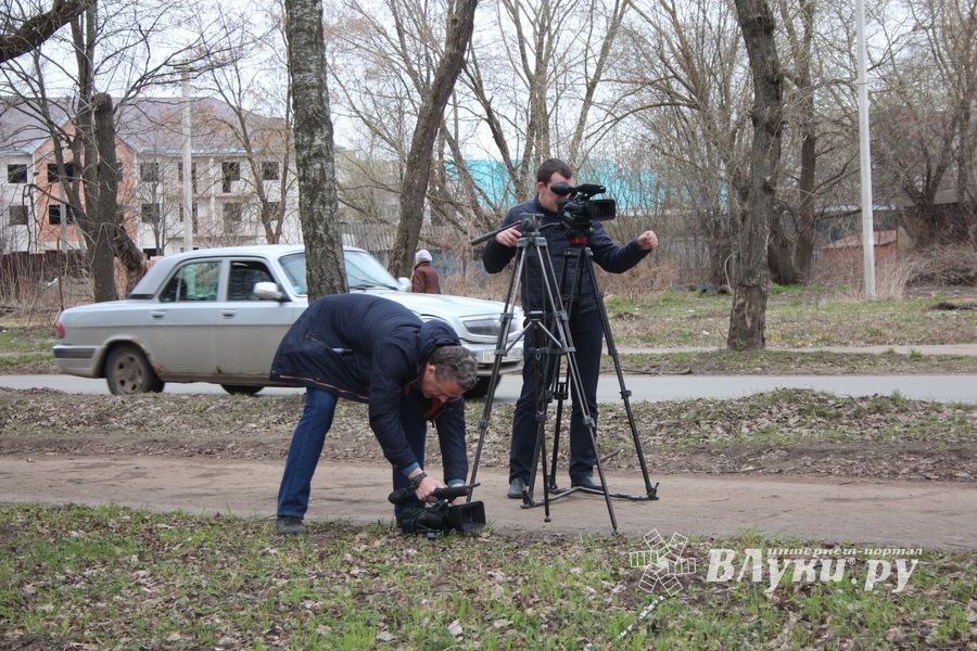 Городские СМИ провели субботник (ФОТО)