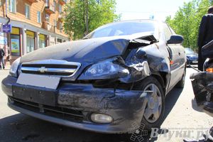 ДТП на перекрёстке проспектов Ленина и Октябрьского (ФОТО)