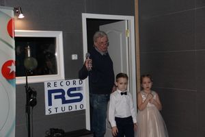 Участники медиапроета «Новые Голоса ДЕТИ на Новом Радио Великие Луки» записали видеоролики (ФОТО)