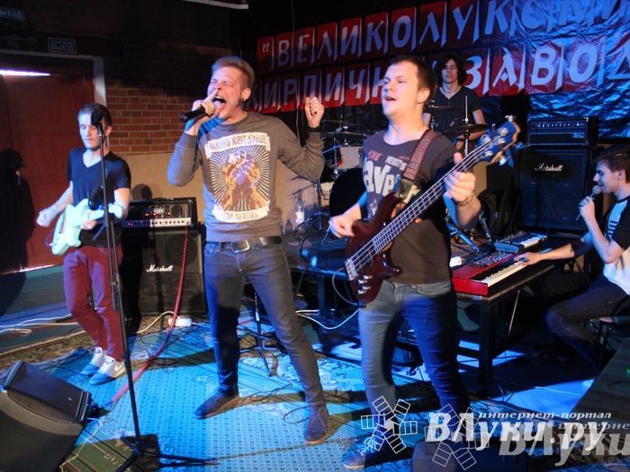 В Великих Луках состоялась матчевая встреча по боксу