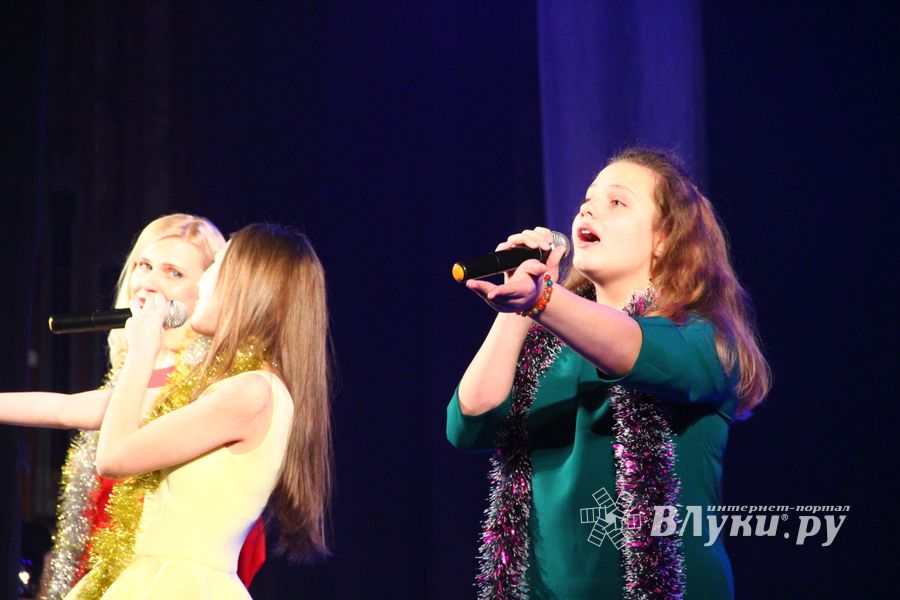 В ГДК им. Ленина встречают Новый год (ФОТО)