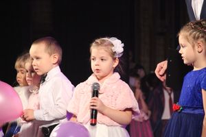 Юные артисты ГДК им. Ленина поздравили мам с праздником (ФОТО)