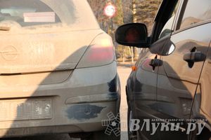 ДТП на пр. Гагарина: столкнулись три автомобиля (фото) 