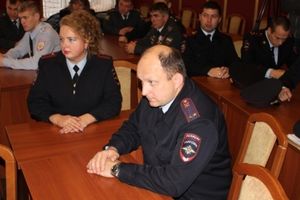 В УМВД России по Псковской области поздравили участковых уполномоченных полиции с их профессиональным праздником (фото)