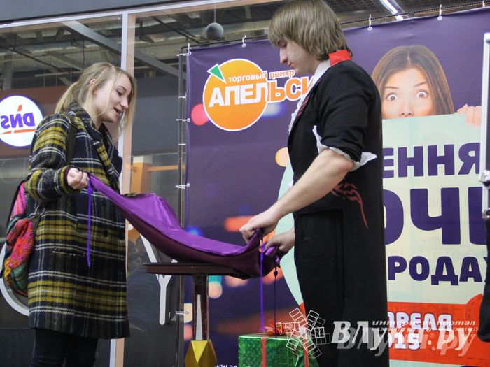 В ТЦ «Апельсин» прошла весенняя ночь распродаж