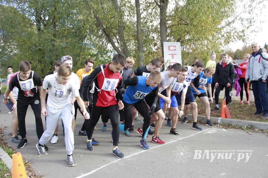 Великолукские кроссмены отбирают команду на областное первенство