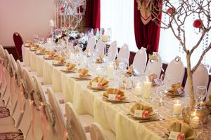 Как новый бизнес поселился в старом здании или История успеха великолучанина (ФОТО)