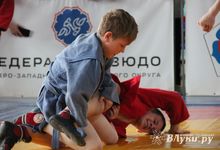 В Великих Луках прошло Первенство города по самбо (ФОТО)