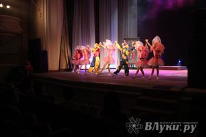 ​В городском ДК им. Ленина состоялась премьера музыкальной сказки «Буратино»