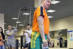 В Великих Луках состоялись Первенство города по жиму штанги и Первый Кубок города по армлифтингу (фото)