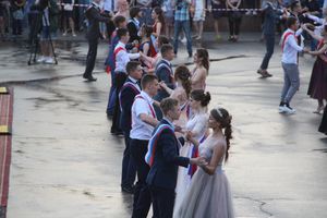 Великолукской «Бригантине» пришлось поплавать под дождём (ФОТО)